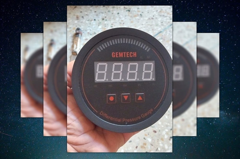 GEMTECH* Series 3000 Digital Pressure Gauge Range 0 to 0.750 KPA