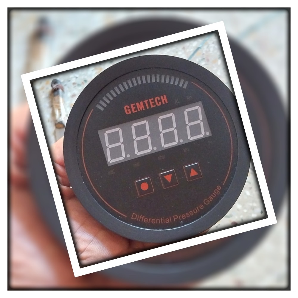 GEMTECH* Series 3000 Digital Pressure Gauge Range 0 to 10.00 KPA