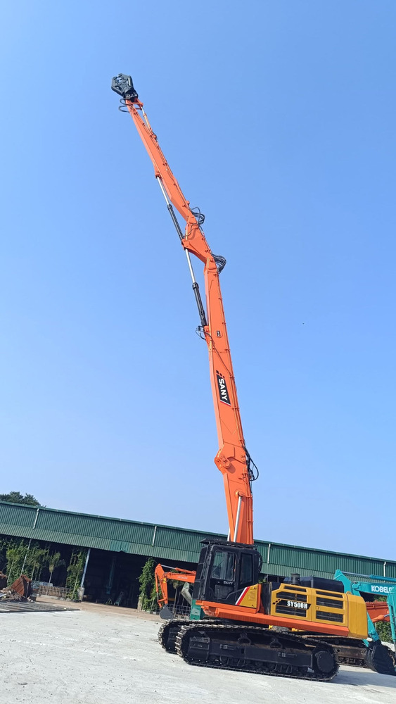Demolition High Reach Excavator