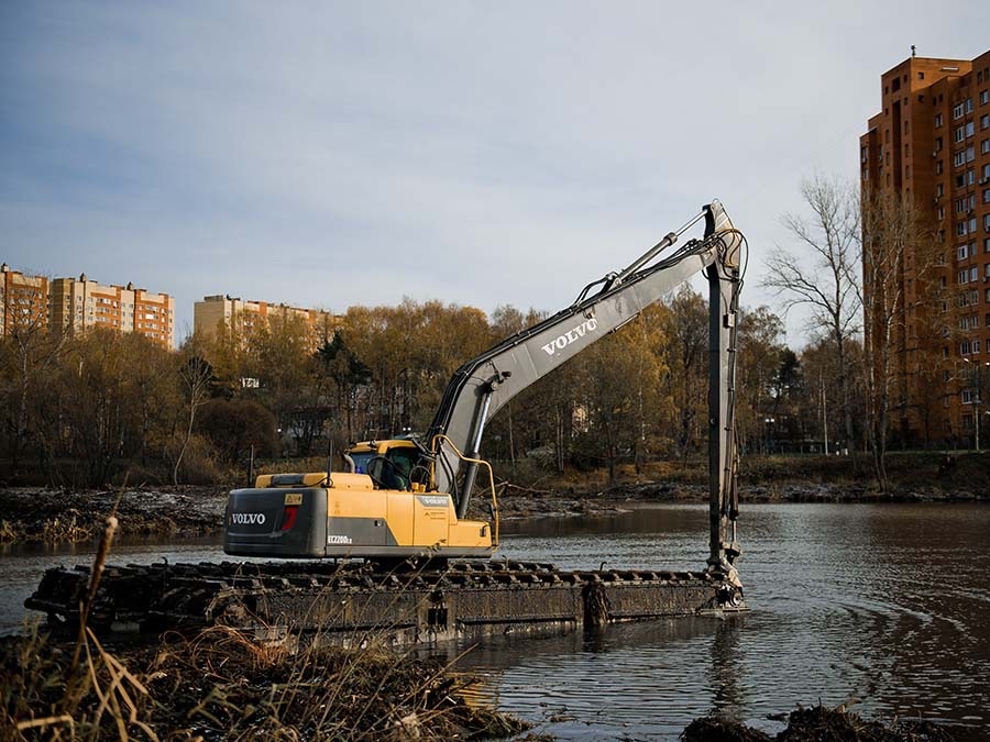 Excavator Attachments Amphibious Undercarriage