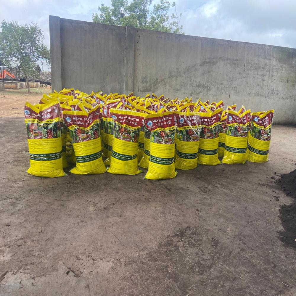 Brown Organic Waste Fertilizer