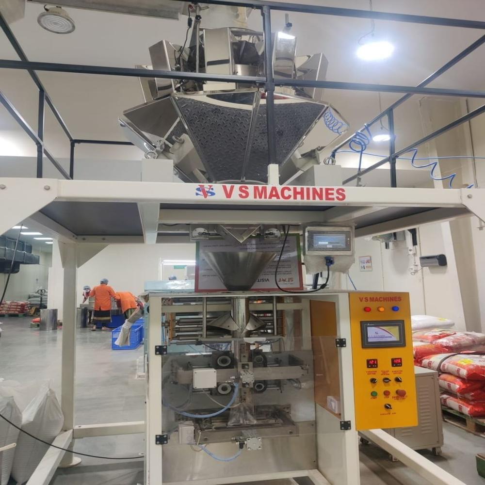Highly Efficient Banana Chips Automatic Pouch Packaging Machine