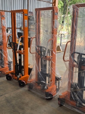 550Mm Hydraulic Hand Pallet Stacker - Length Of Belt: 1150Mm