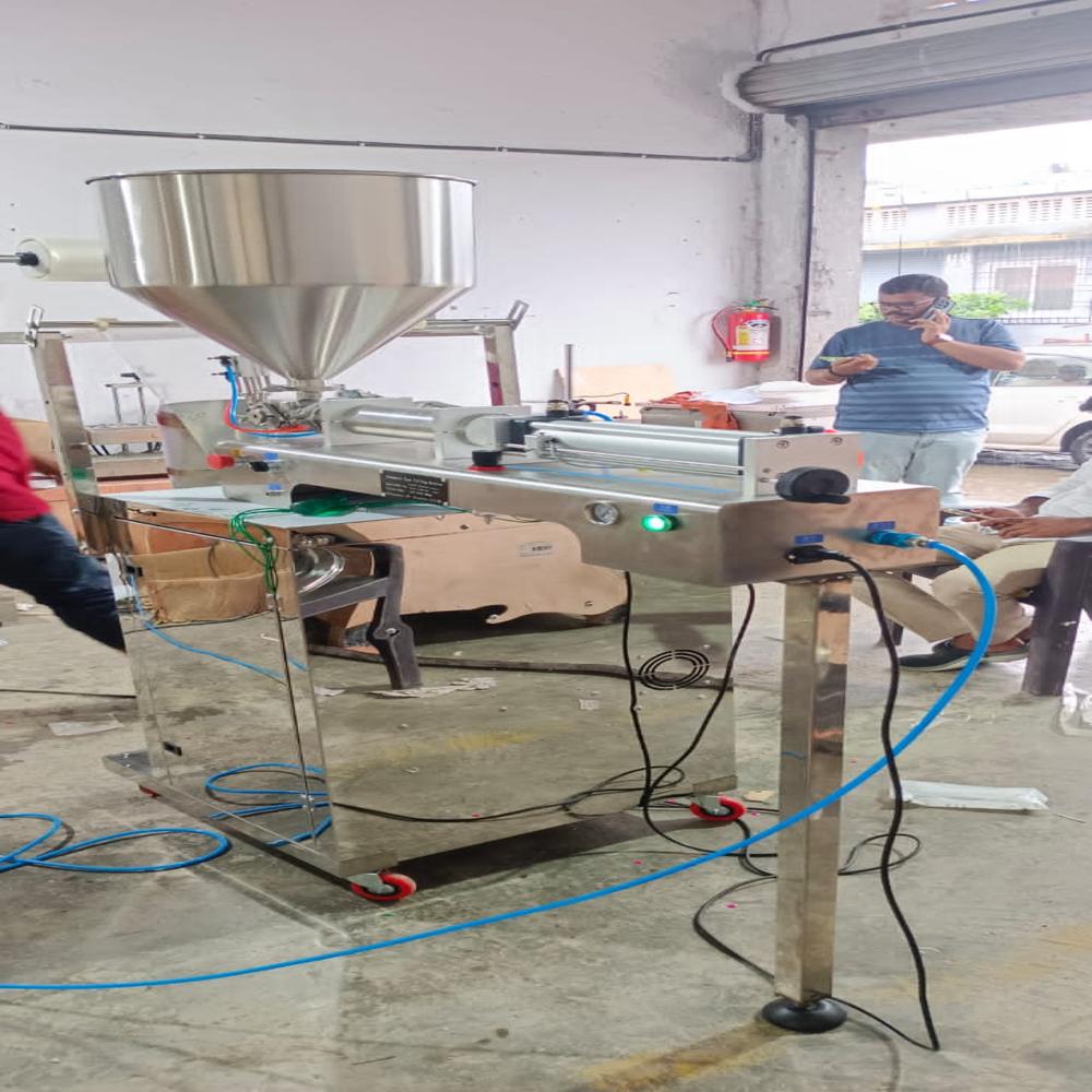 Semi Automatic Double Head Paste Filler Machine