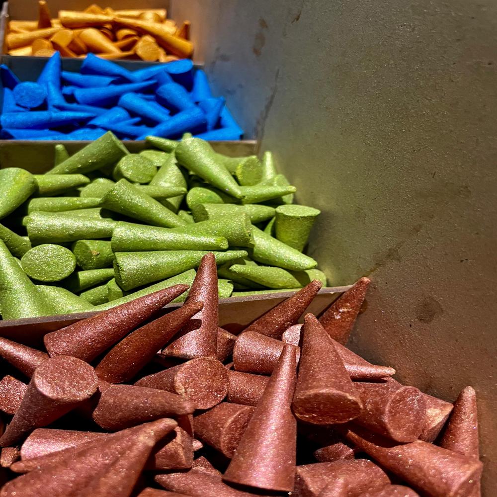 SINGLE LINE DHOOP CONE MACHINE ( SS HOPPER 3-4 KG WET CAPACITY