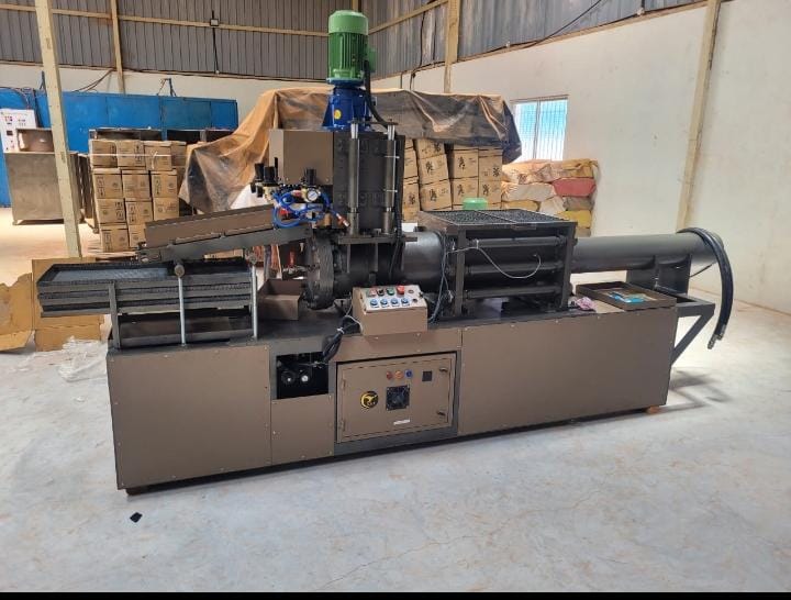 TRIPPLE LINE DHOOP CONE MACHINE ( SS HOPPER 45-50 KG WET CAPACITY WITH CHILLER