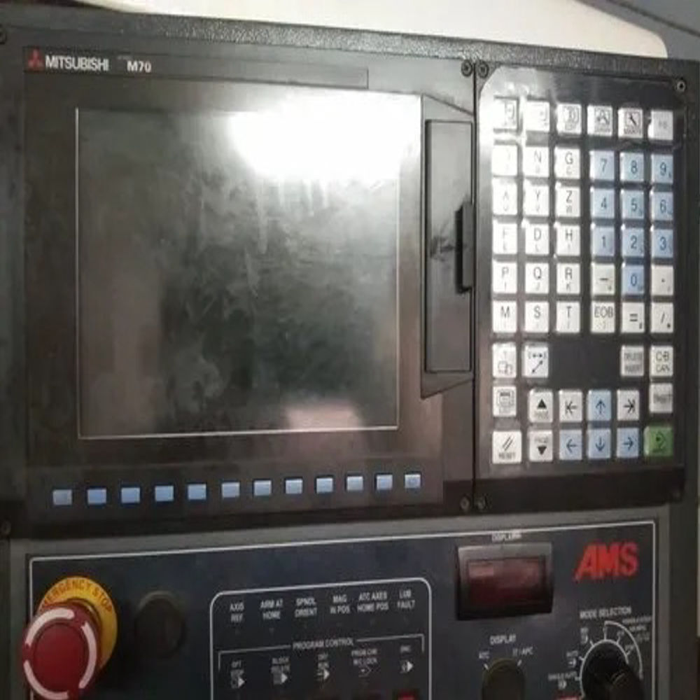 Used Double Column Vmc Machine - Automatic Grade: Automatic