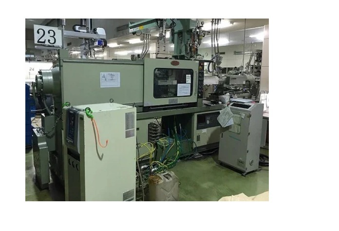 Used Injection Moulding Machine