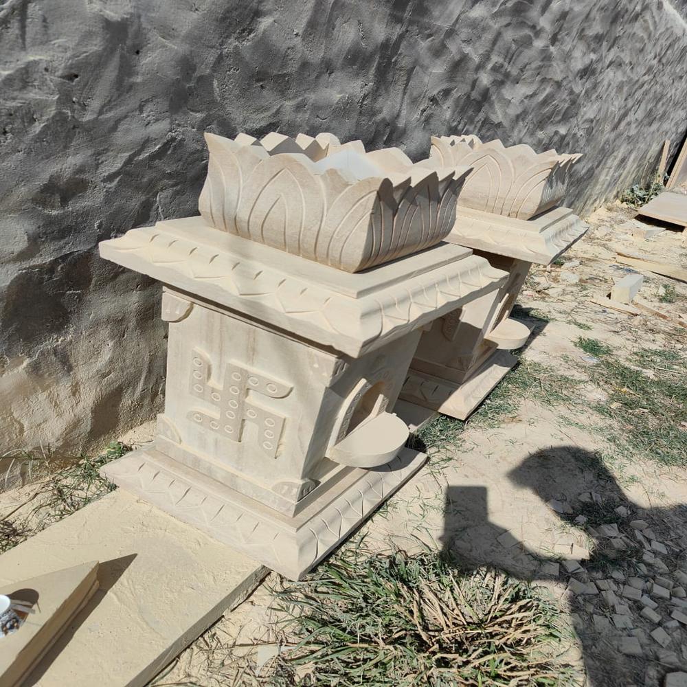 Tulsi Stone Stand - Features: Durable & Lightweight