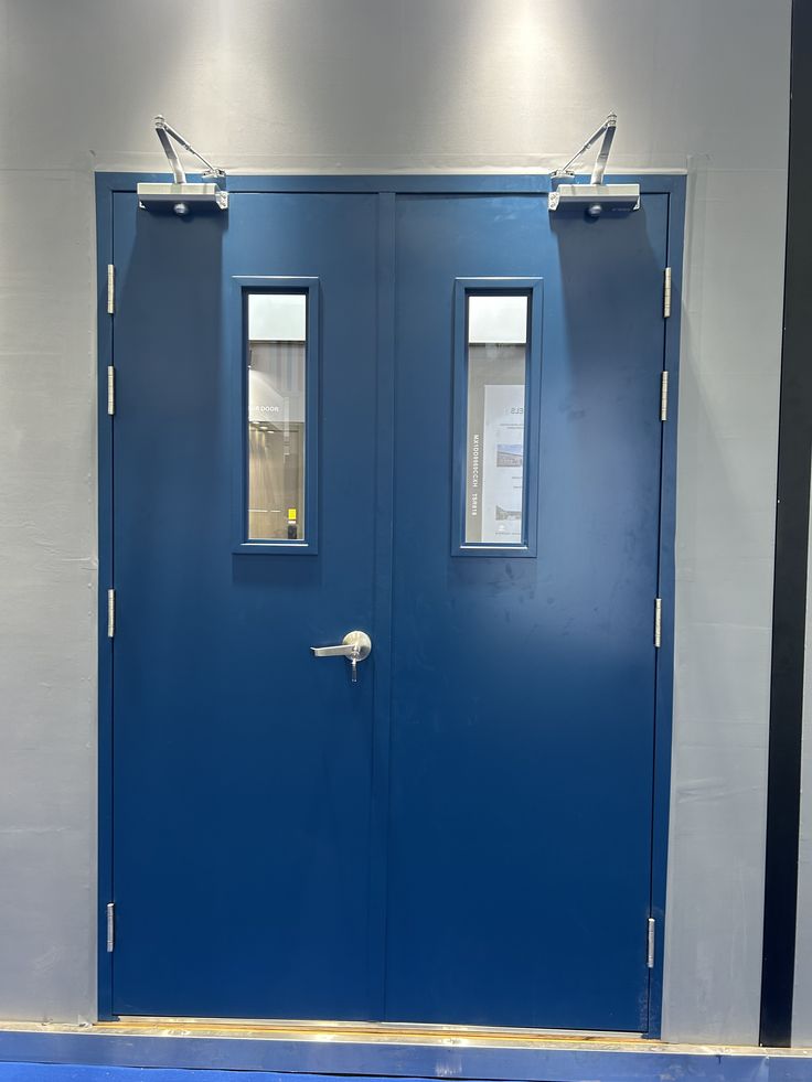 Scientific Doors - Application: Commercial