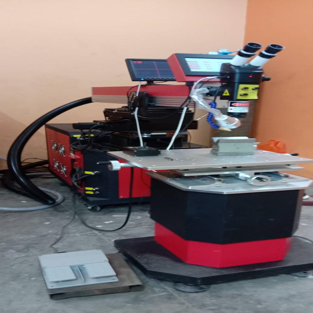 Industrial Die Mould Laser Welding Machine - Power: 300watt/400watt/500watt Watt (W)