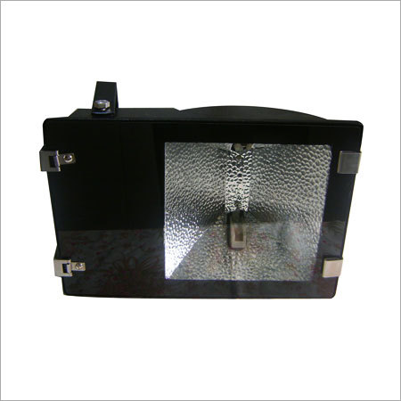 फ्लड लाइट फिटिंग 70/150 वाट। टेम्पो प्रकार