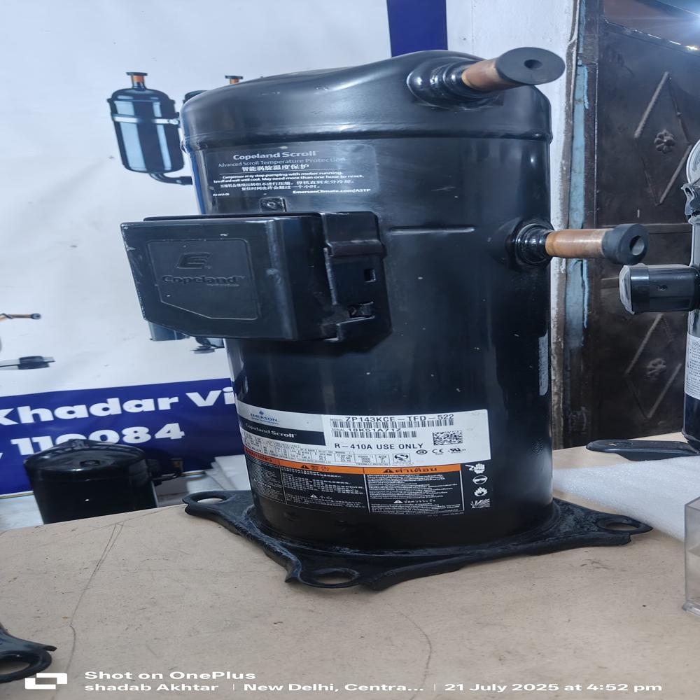 Zr72 Compressors - Color: Black