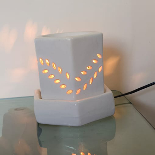 Height -12.5 cm Dia -10 cm Ceramic Aroma Electric Diffuser