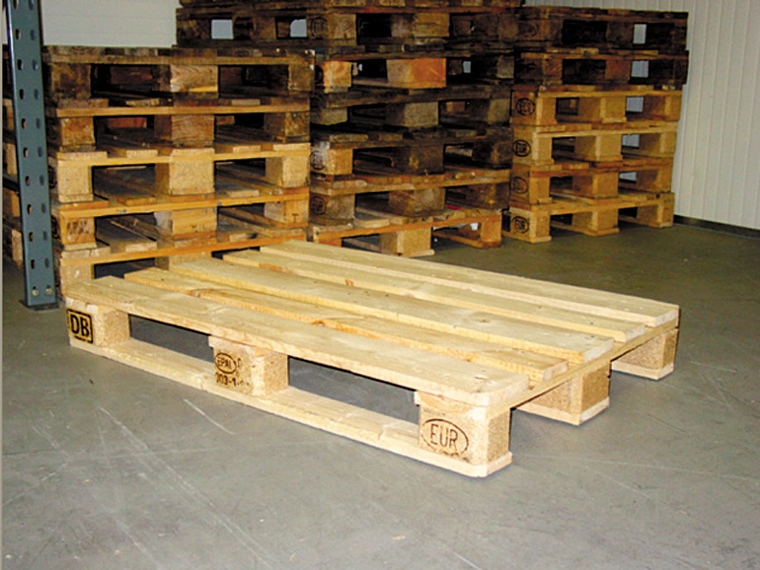 4 Way Pallet - Color: Natural Brown