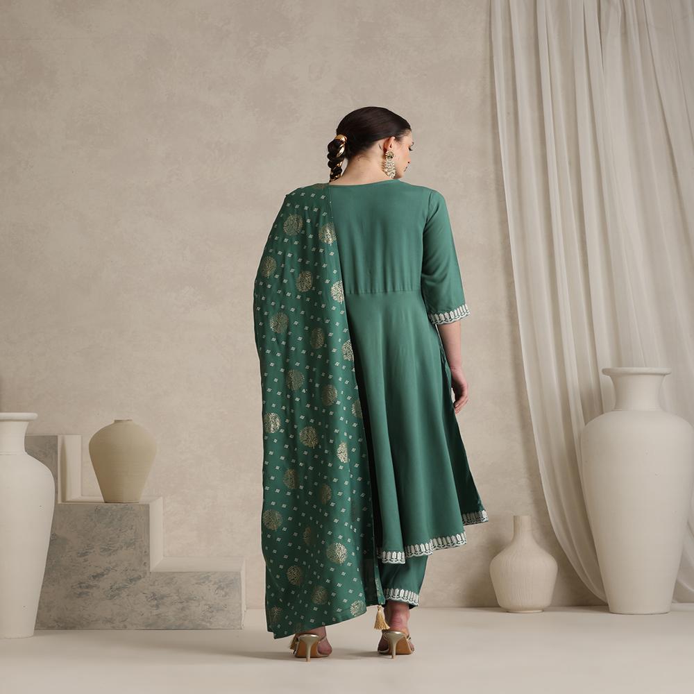 Women Kurta Set - Color: Green
