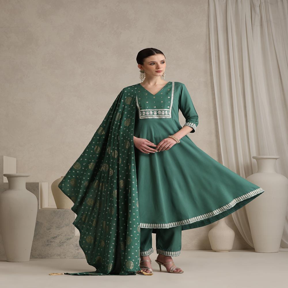 Women Kurta Set - Color: Green