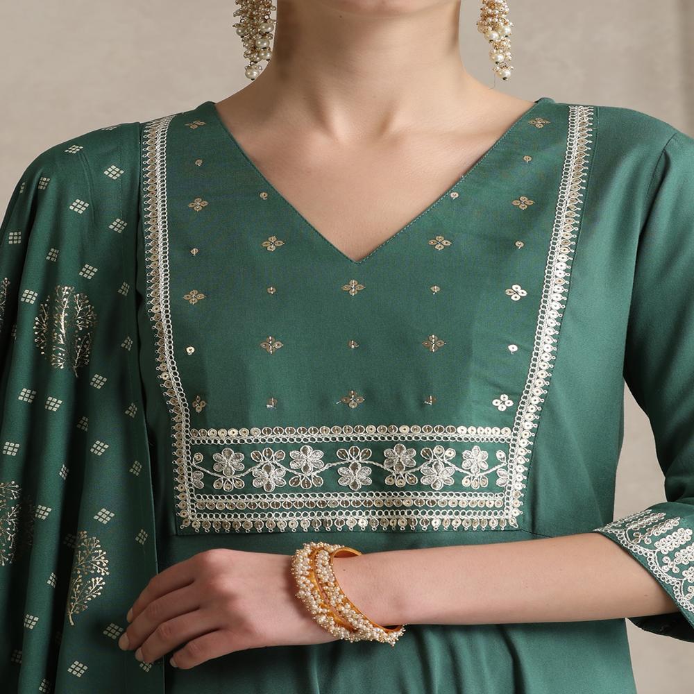 Women Kurta Set - Color: Green