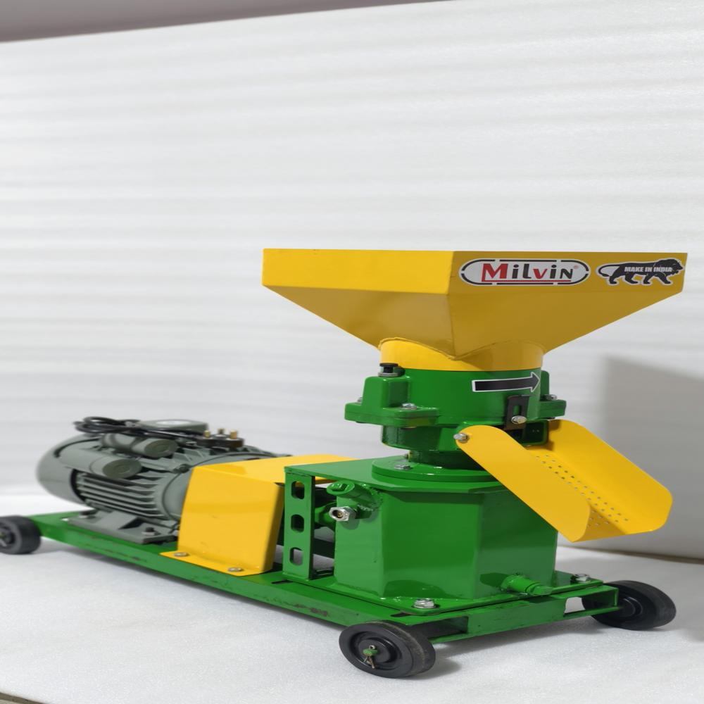Single Phase Pashu Aahar Making Machine - Color: Green