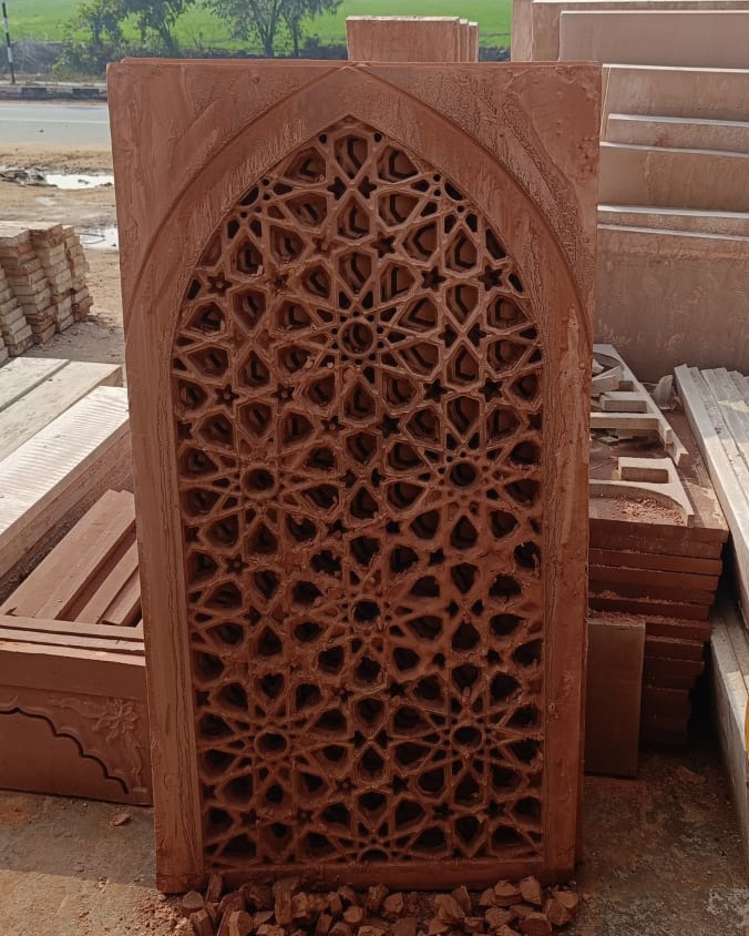 Red Stone Jali - Design Type: Traditional