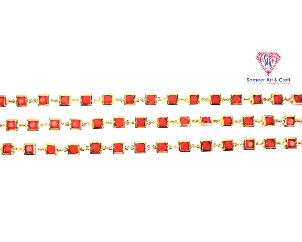 Brass With Gold Plated Fashion Bezel Chain Square Shape