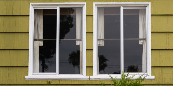 UPVC खिड़कियाँ AMD
