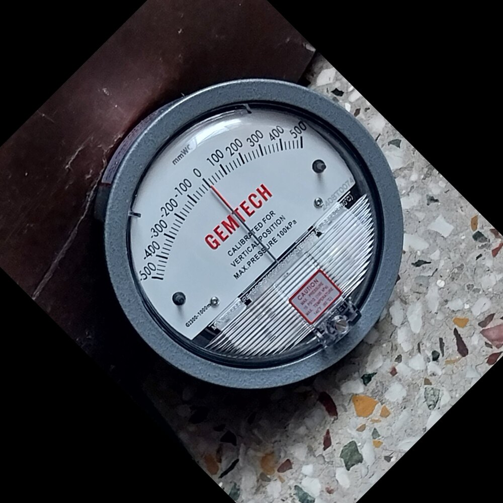 MADE IN INDIA BRAND OF GEMTECH* DIFFERENTIAL PRESSURE GAUGE