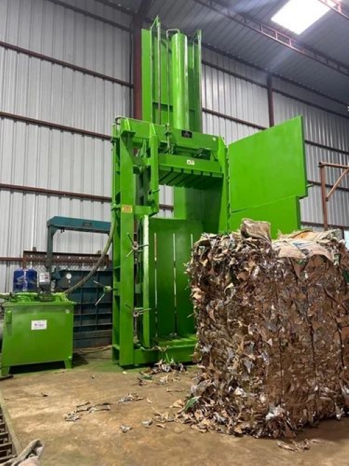 100 Ton vertical Baling Machine