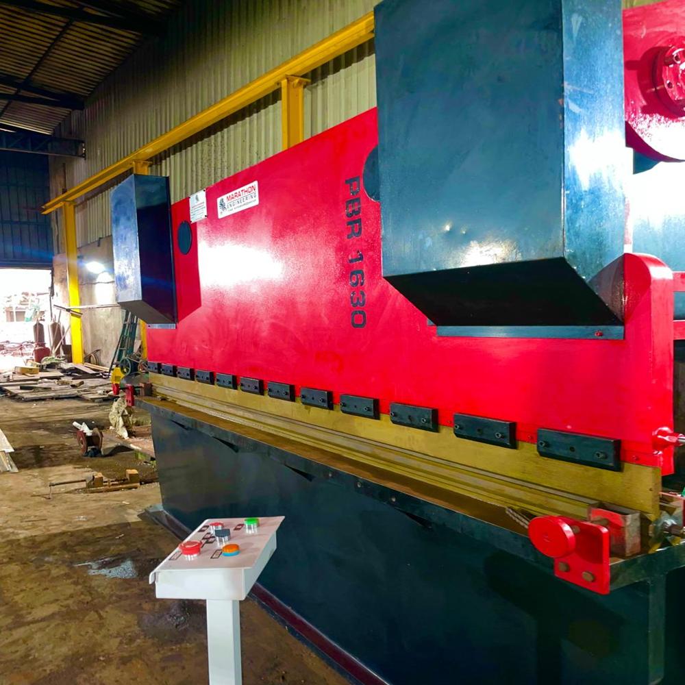 Hydraulic Press Brake Machine - Automation Grade: Semi Automatic