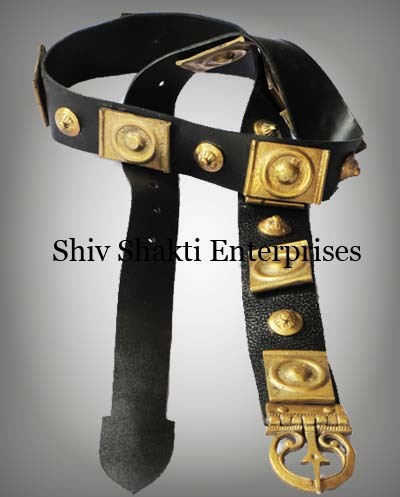 चमड़े की बेल्ट