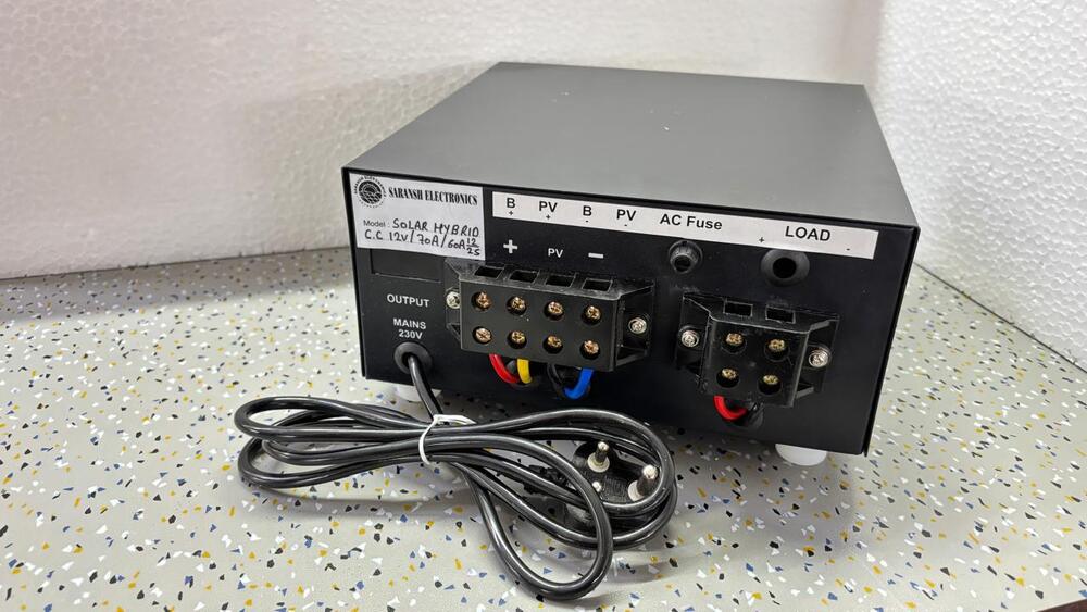Hybrid Solar Charge Controller - Application: Industrial