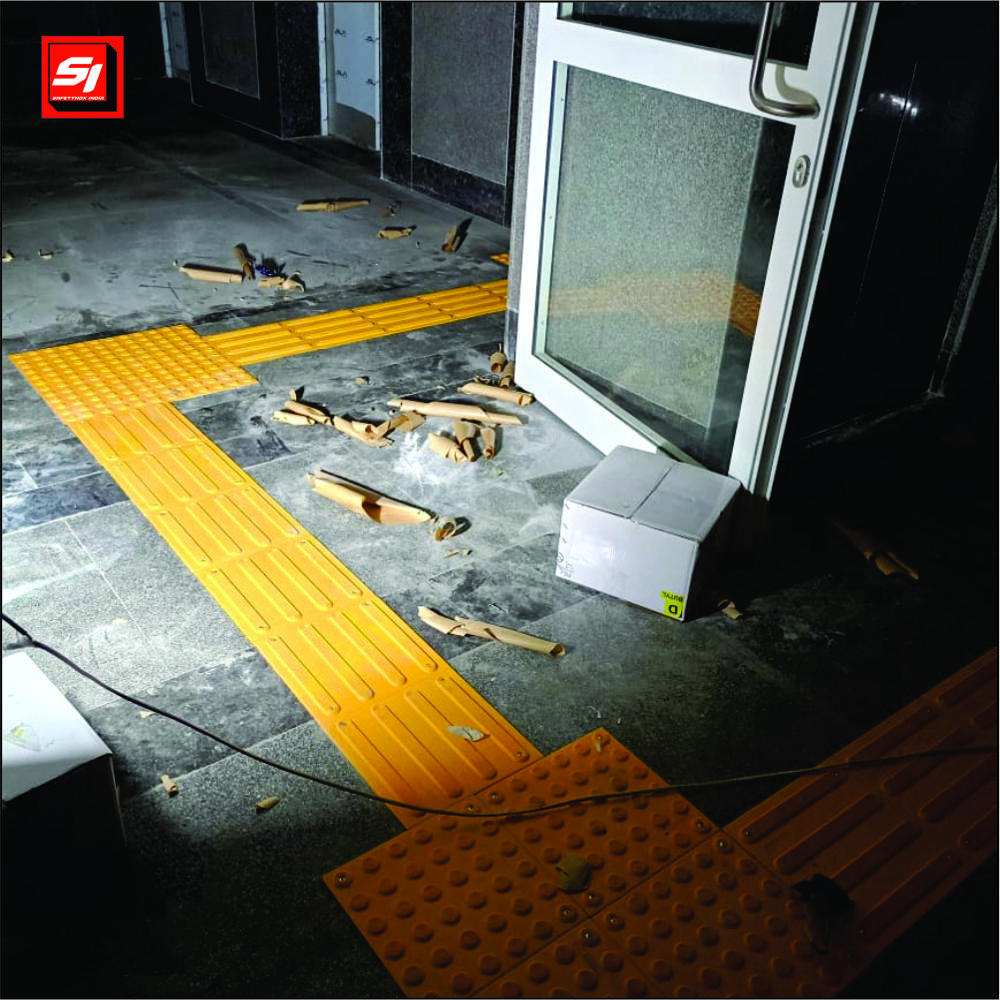 PVC Tactile with Washer Plain 004