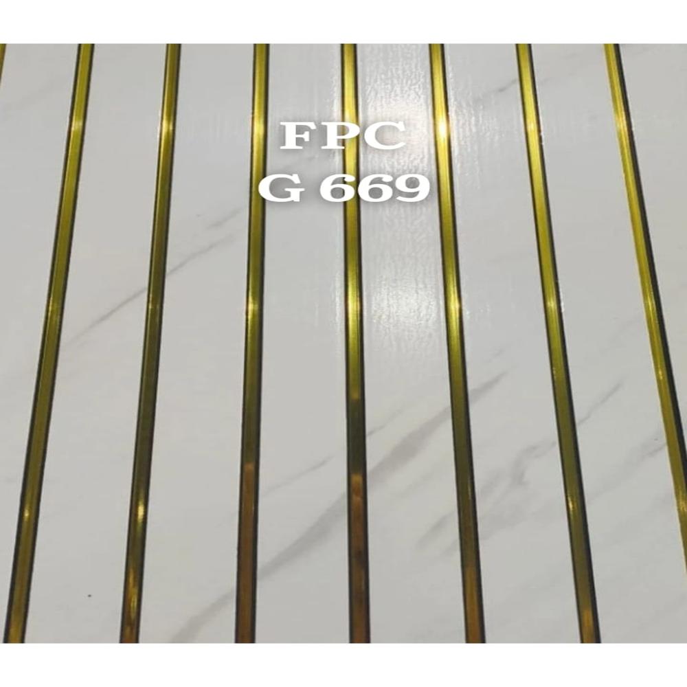 Golden Line Fluted Panel