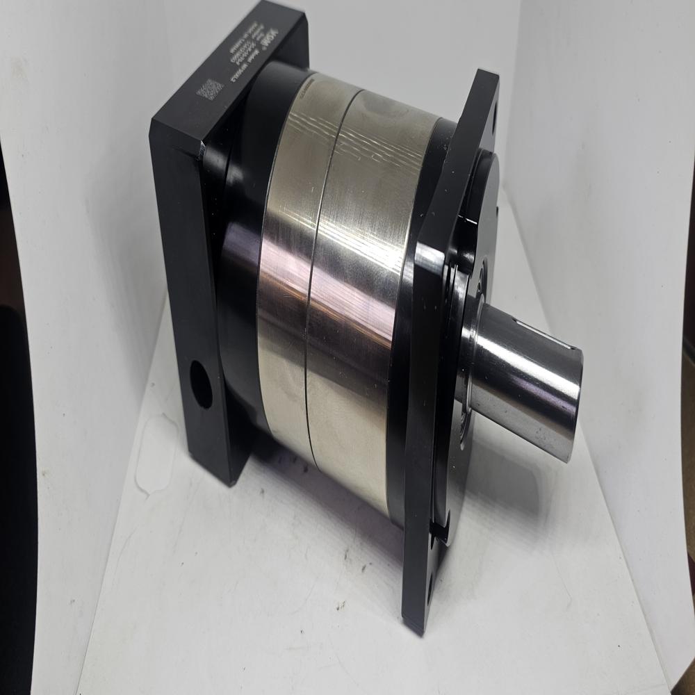 Planetary Servo Gearhead - Color: Black