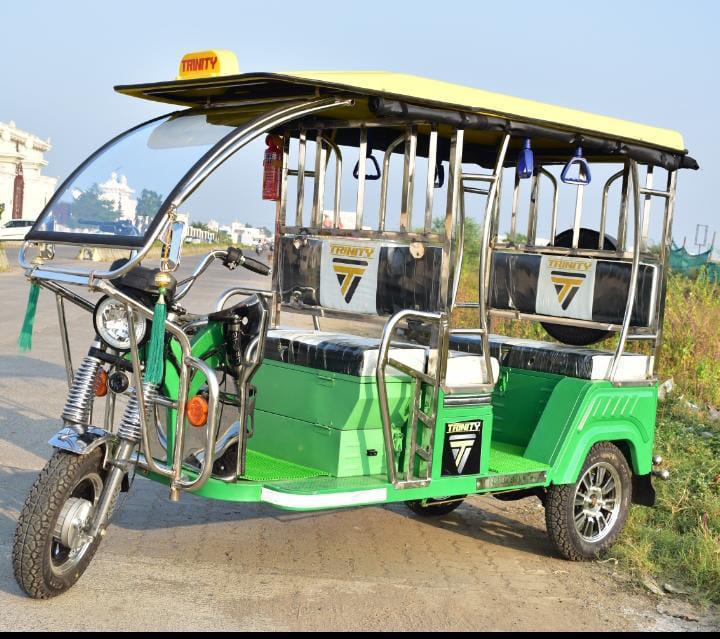 E Passenger Rickshaw - Color: Blue