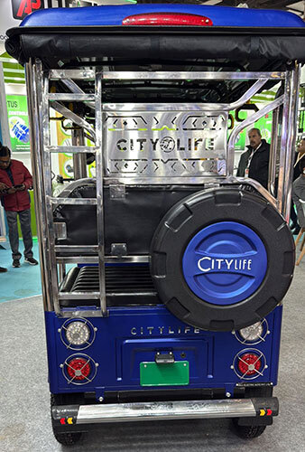 Li-eco Model In Lithiu Ion Battery Passenger E-Rickshaw