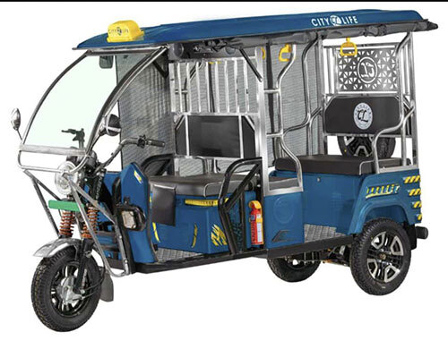 XV 850 in Steel Body in Lead and Lithium Battery Passenger E-Rickshaw