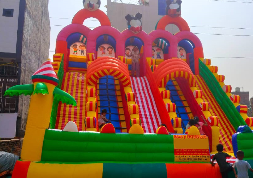 Five Gate Inflatable Mickey Mouse