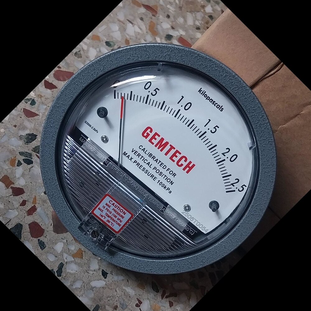 THE ENGINEERS CHOICE GEMTECH DIFFERENTIAL PRESSURE GAUGE