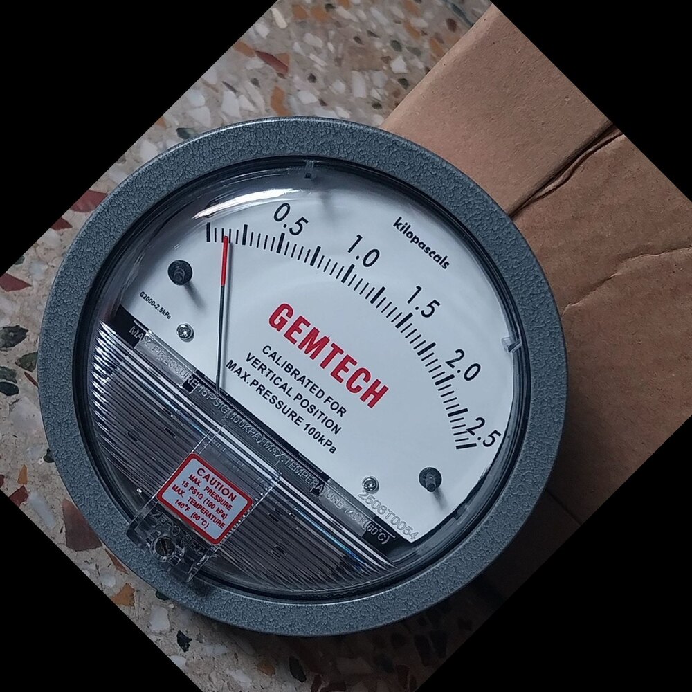 THE ENGINEERS CHOICE GEMTECH DIFFERENTIAL PRESSURE GAUGE