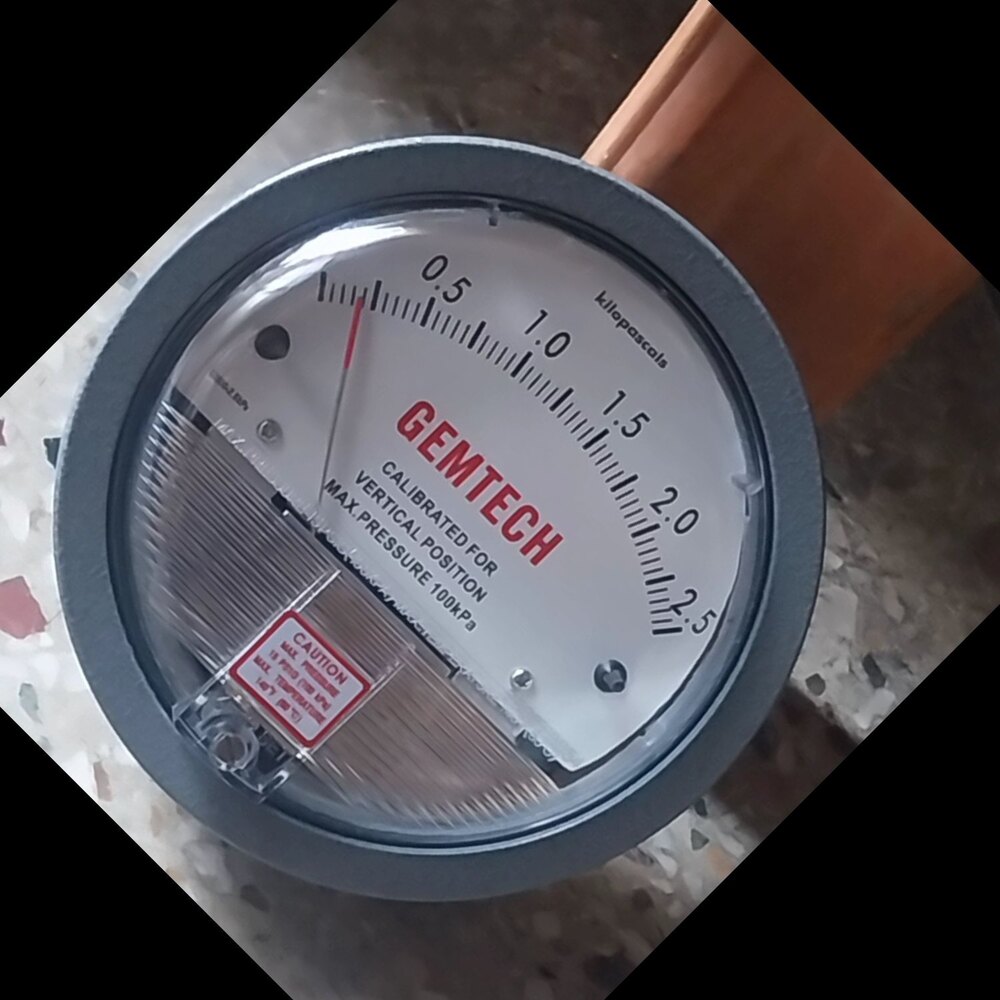 THE ENGINEERS CHOICE GEMTECH DIFFERENTIAL PRESSURE GAUGE