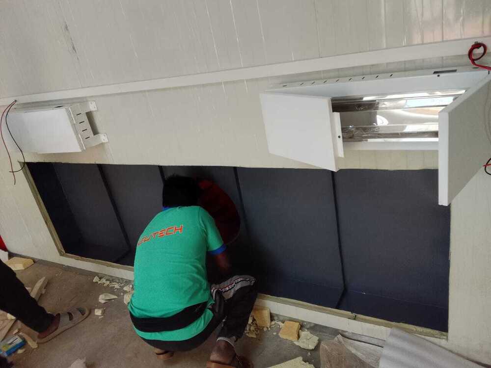 Car Paint Booth - Power Source: Electric