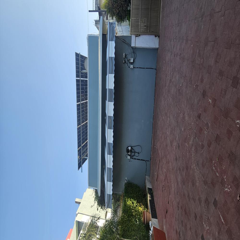 Retractable Awning Canopy - Design Type: Customized