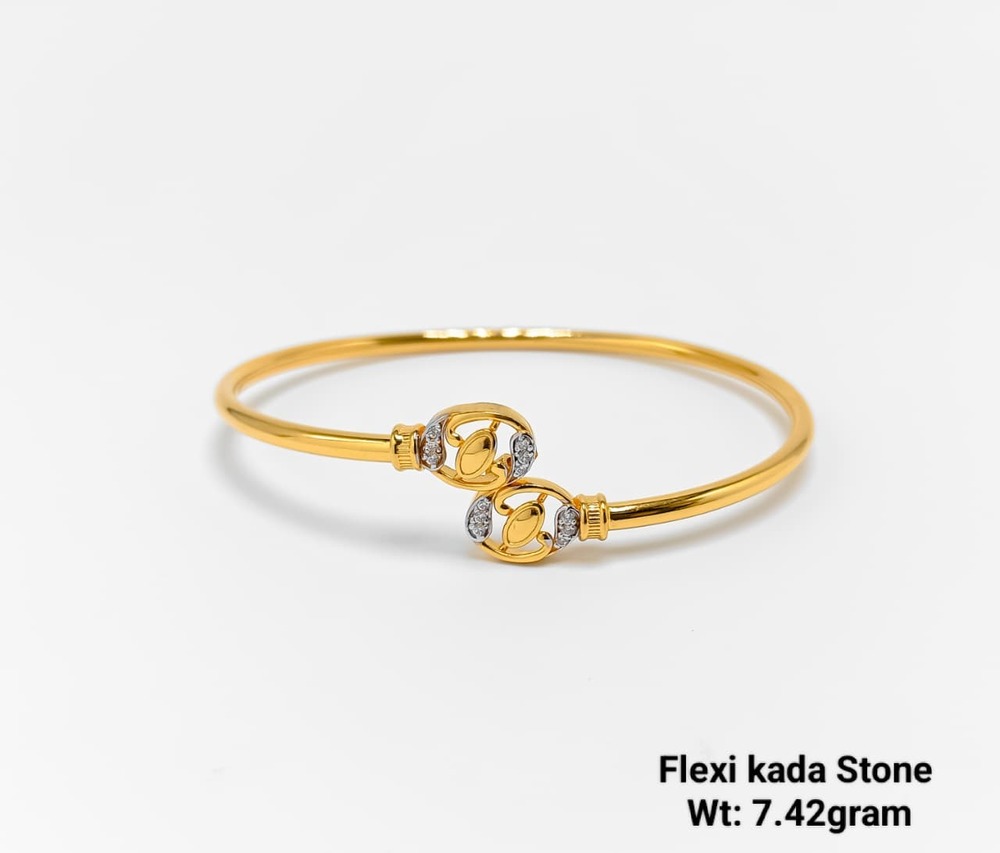 22KT New Design Gold Flexi Kada Stone