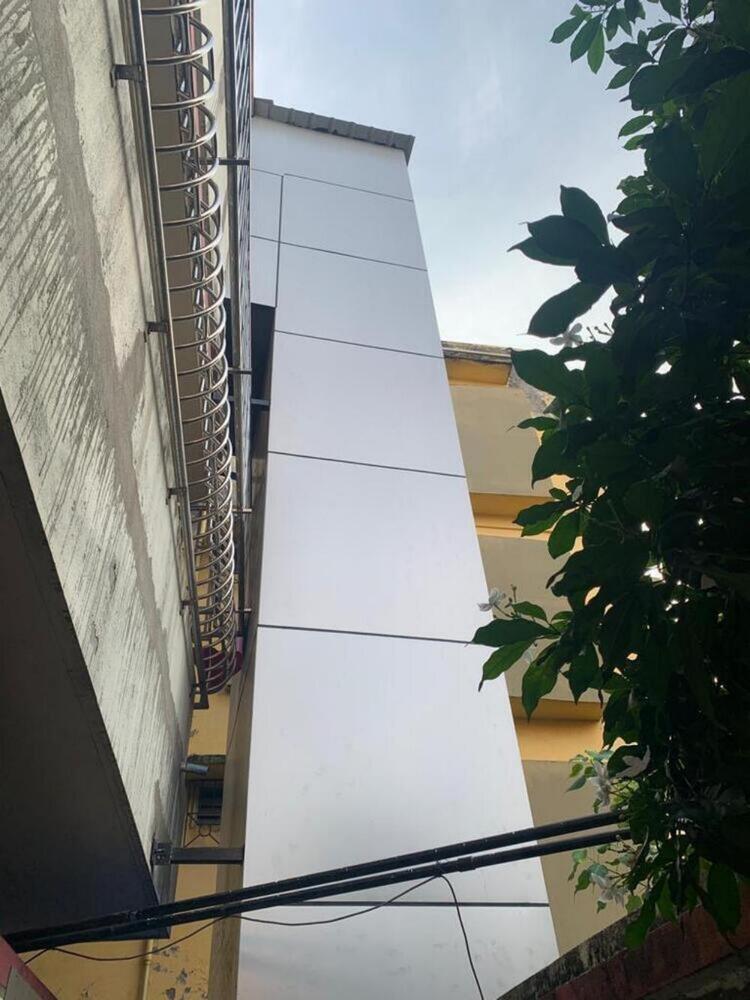 Manual Hydraulic Lift - Capacity: 50-800 Approx. Kg