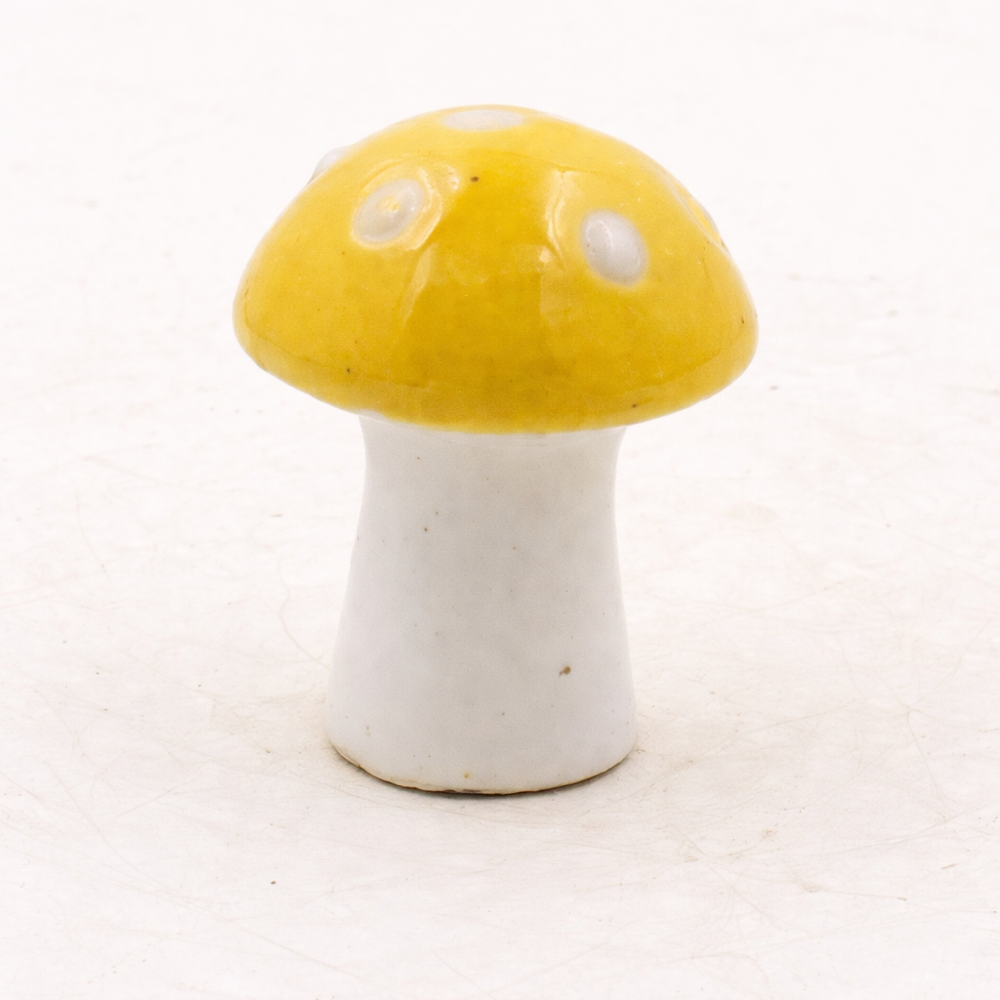 Mini Mushroom-shaped Decorative Figurine - Color: Yellow