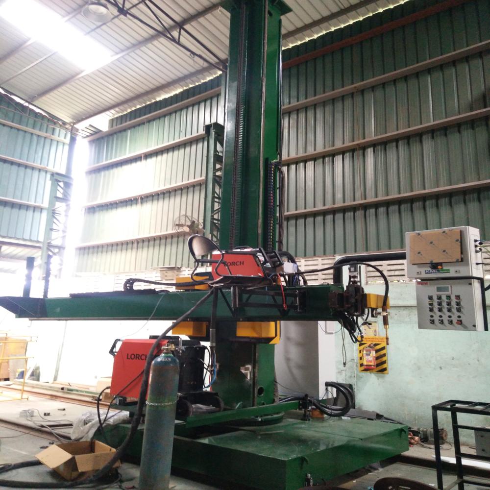 Column And Boom Welding Manipulator - Color: Green With Yellow