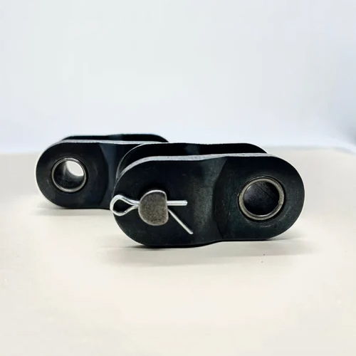 Off Set Chain Links - Color: Black
