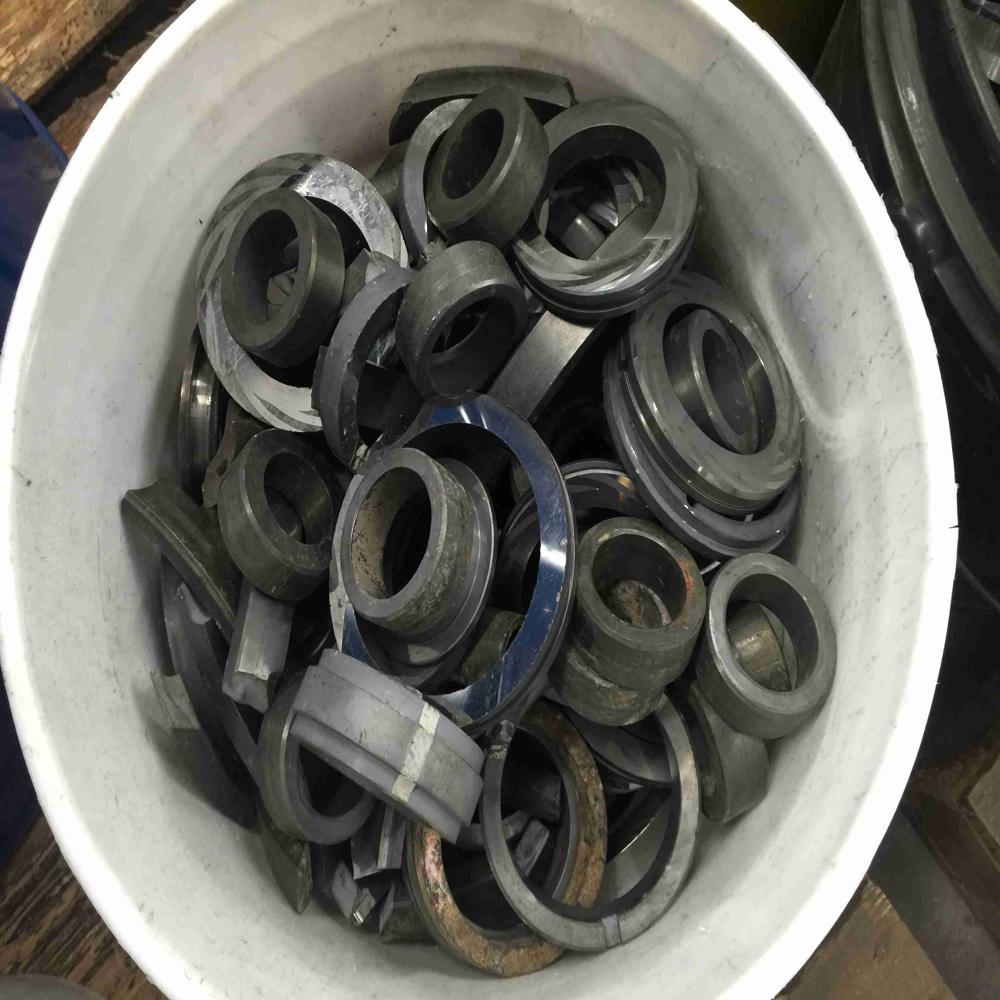 Tungsten Scrap - Color: Metallic Gray / Silver-gray