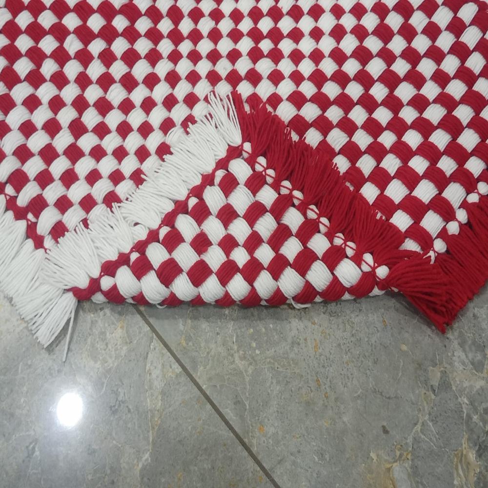CHECKS PATTERN WOOLEN COVER / PUJA ASAN